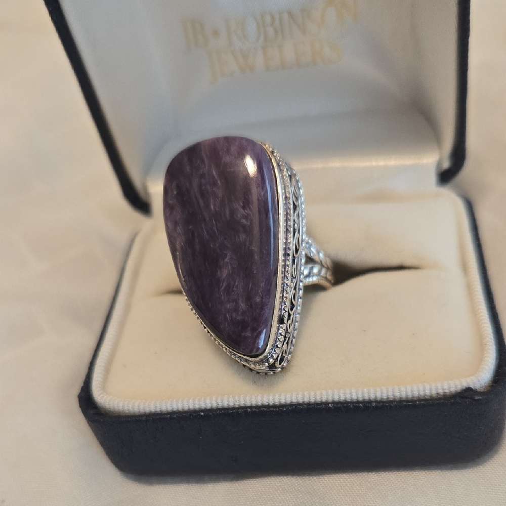 Purple Gemstone Silver Ring.Size 7.